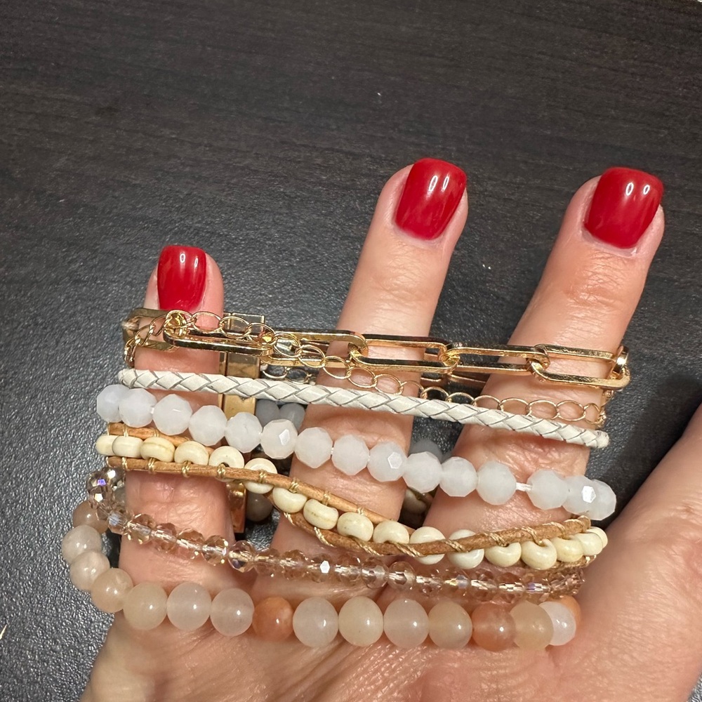 Victoria Emerson 💛Chic Gold and Cream Beaded Bracelet Collection